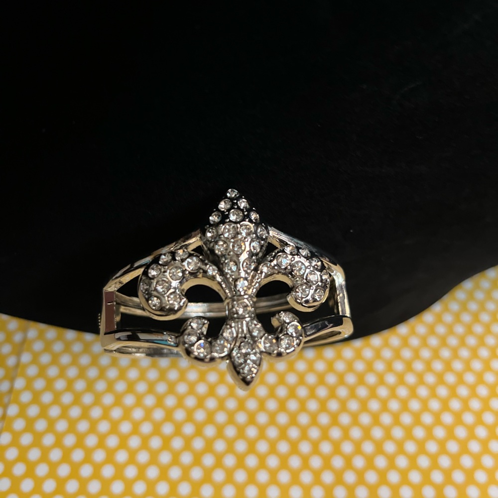 34. Fleur-de-Lis Bracelet with Crystals